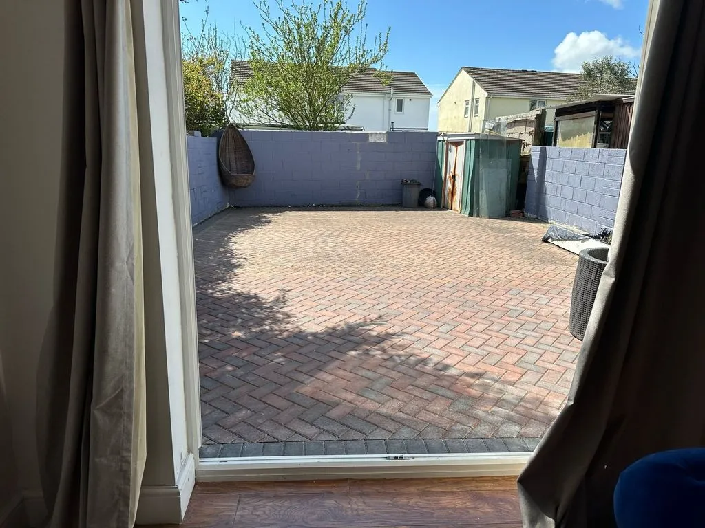 Stylish & Cosy Home in Bridgend